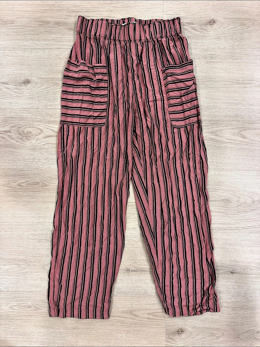 Urban Outfitters Striped Ankle Pants in Pink & Black Size Small